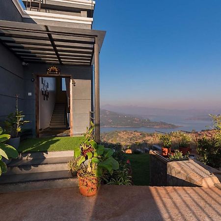 Eyes On The Lake By Stayvista - A Hillside Villa With A Captivating View Of The River بونة المظهر الخارجي الصورة
